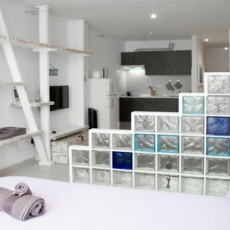 Paraiso Loft Main-Street Corralejo Wi-Fi Διαμέρισμα *